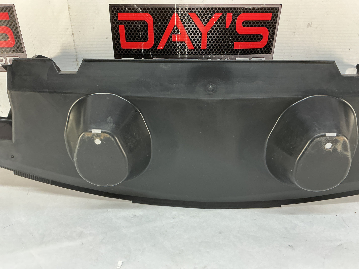 2015 Chevrolet Camaro SS 1LE Lower Radiator Air Inlet Duct Splash Sheild OEM