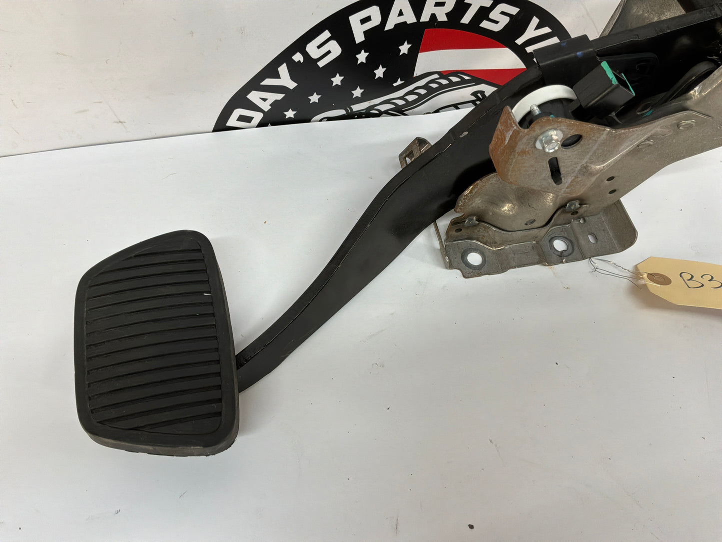 2011 Chevy Camaro SS Manual Brake Pedal OEM