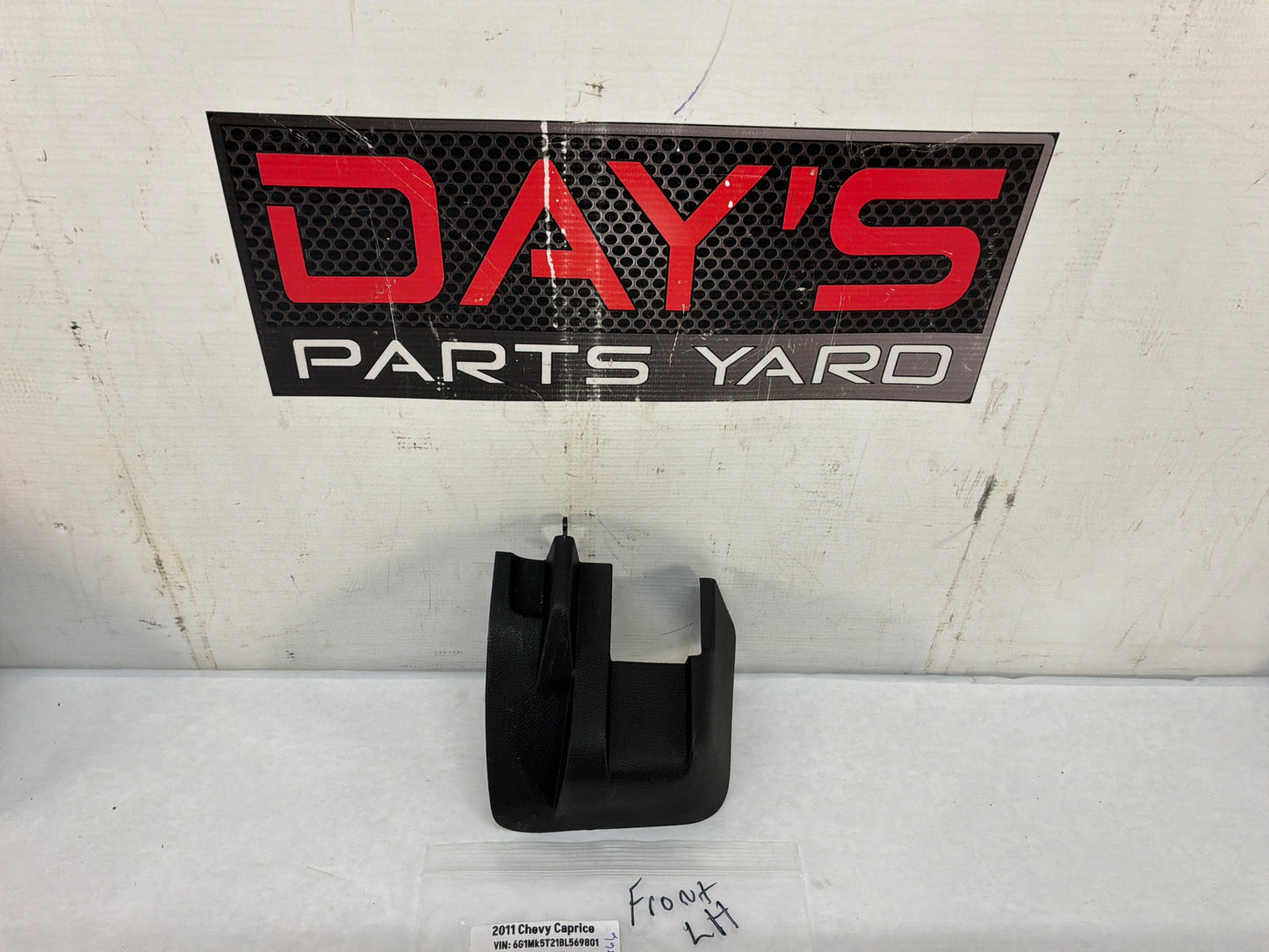 Lh trim - Day's Parts Yard