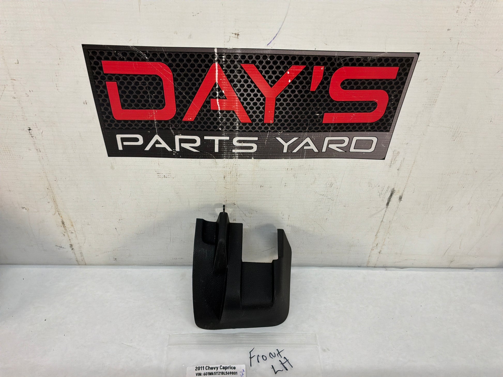 Lh trim - Day's Parts Yard