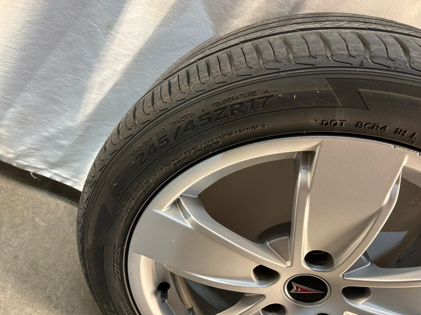 2004 Pontiac GTO Factory OEM 17X8 Wheels and Tires