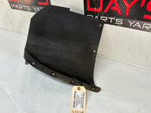 Lh front wheel liner - Day's Parts Yard