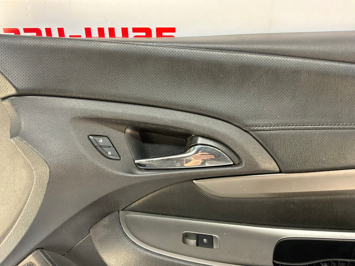 2014 Chevy Caprice PPV RH Passenger Front Door Panel OEM