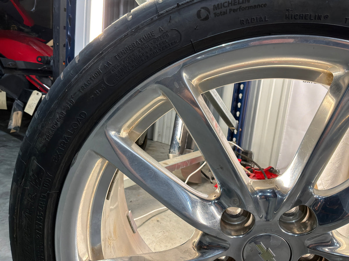 2014 Chevy SS Sedan Wheels Rim & Tires 19x8.5 & 19x9 275/35/19 245/40/19