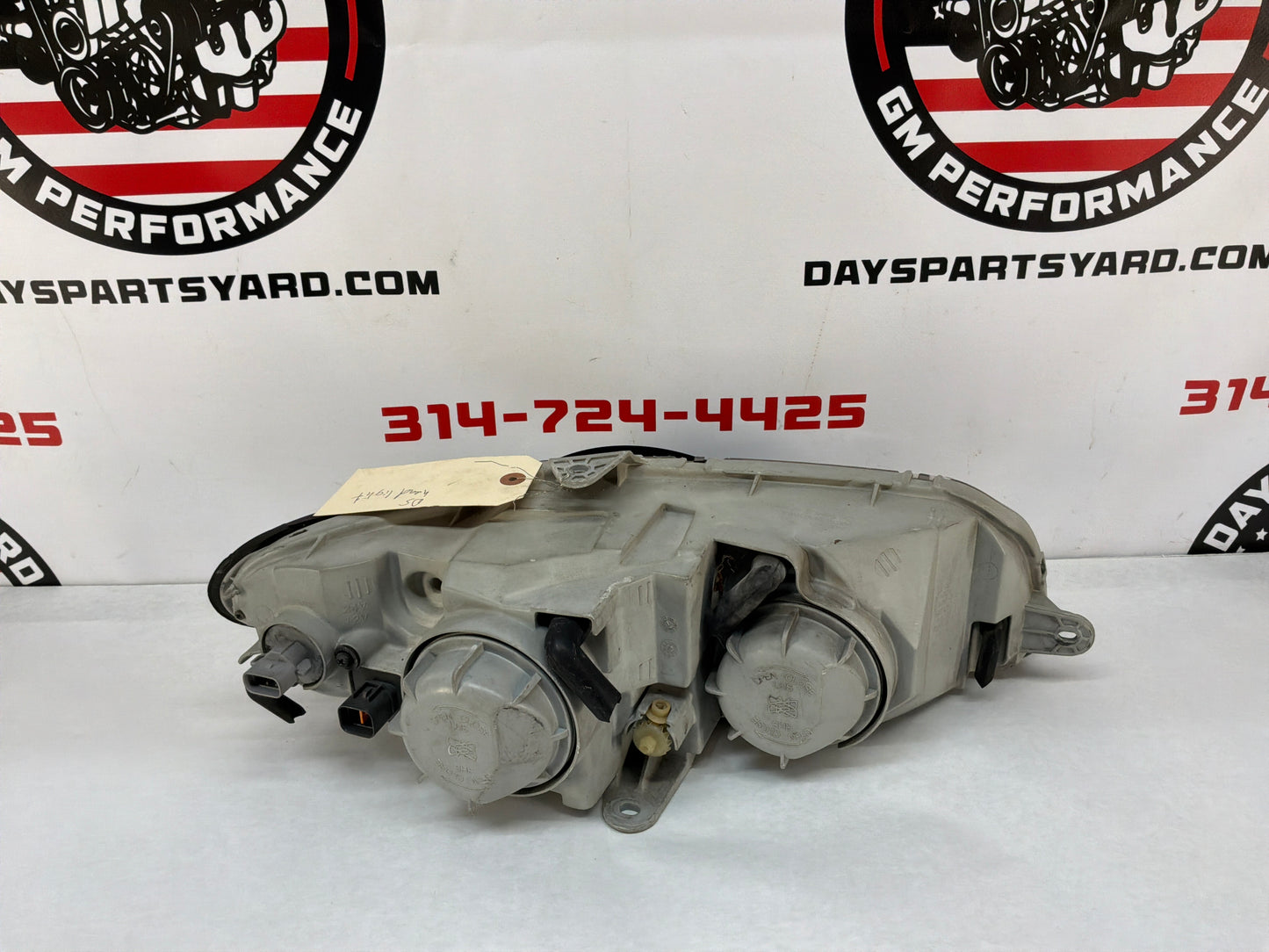 2005 Pontiac GTO LH Driver Headlight Head Light Lamp OEM