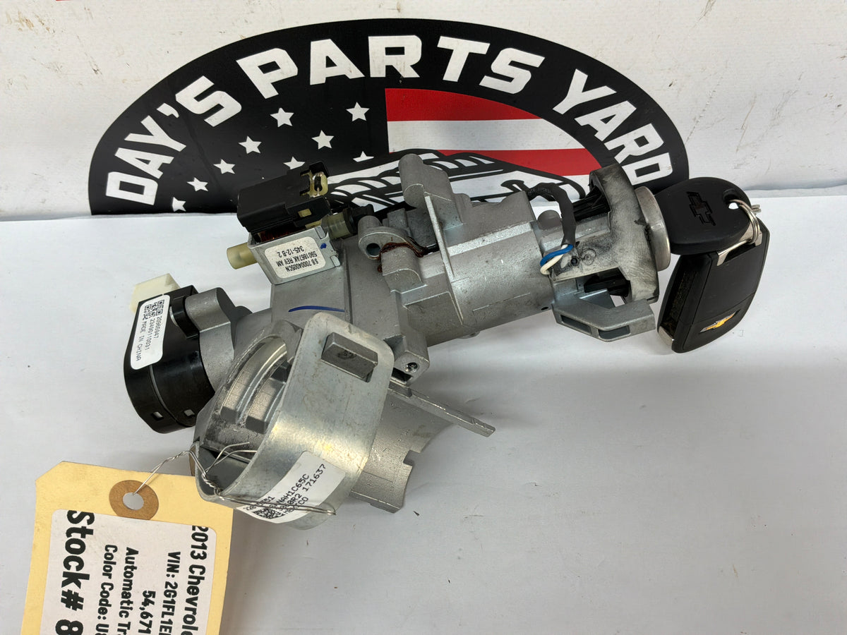 2013 Chevy Camaro ZL1 Ignition Lock Housing Assembly w/ Key Transmitter OEM