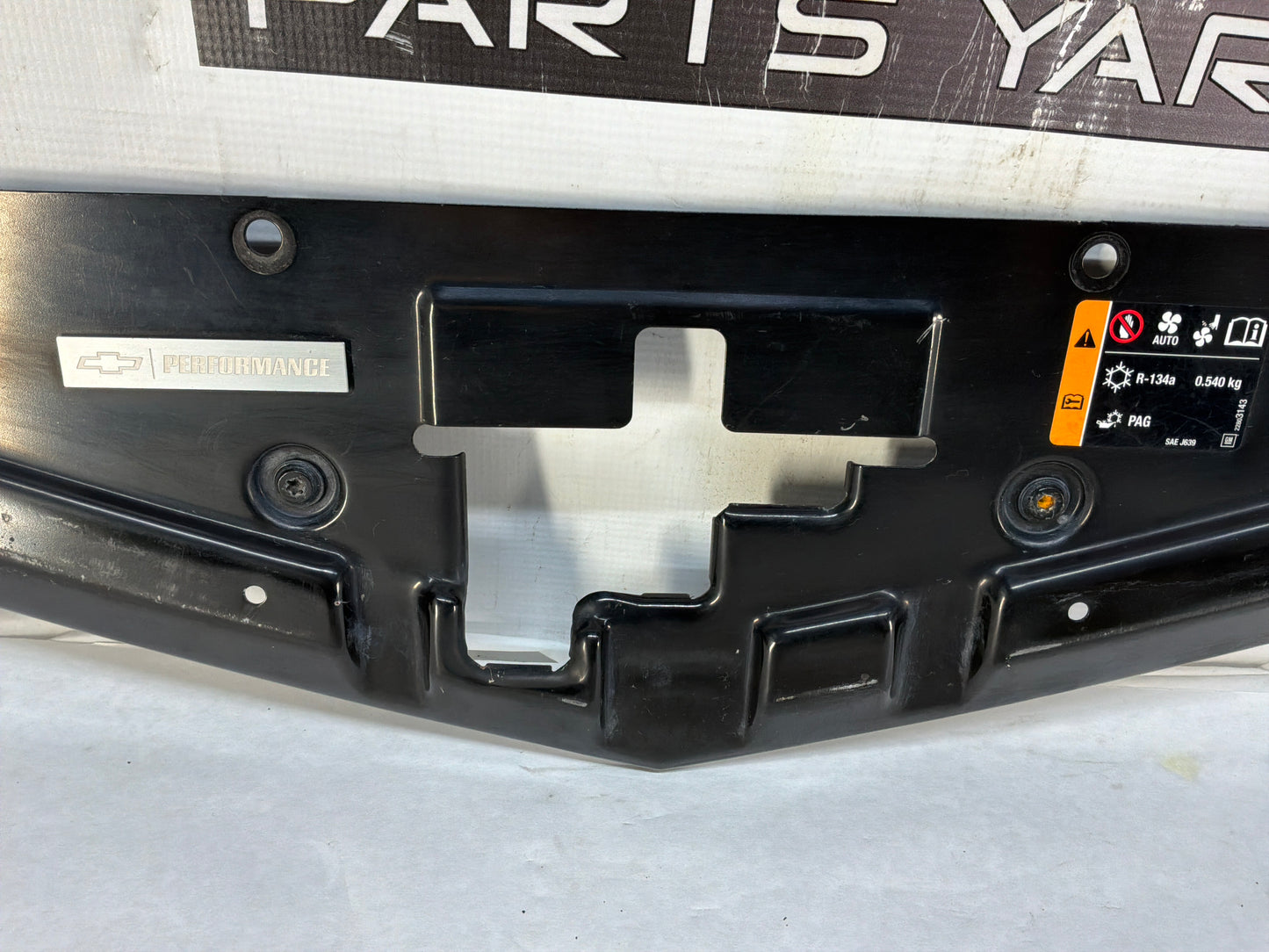 2015 Chevrolet Camaro SS 1LE Front Bumper Fascia Upper Support Bracket Brace OEM
