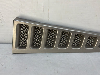 2002 Cadillac Escalade EXT RH Passenger Water Drain Deflector Trim Panel OEM
