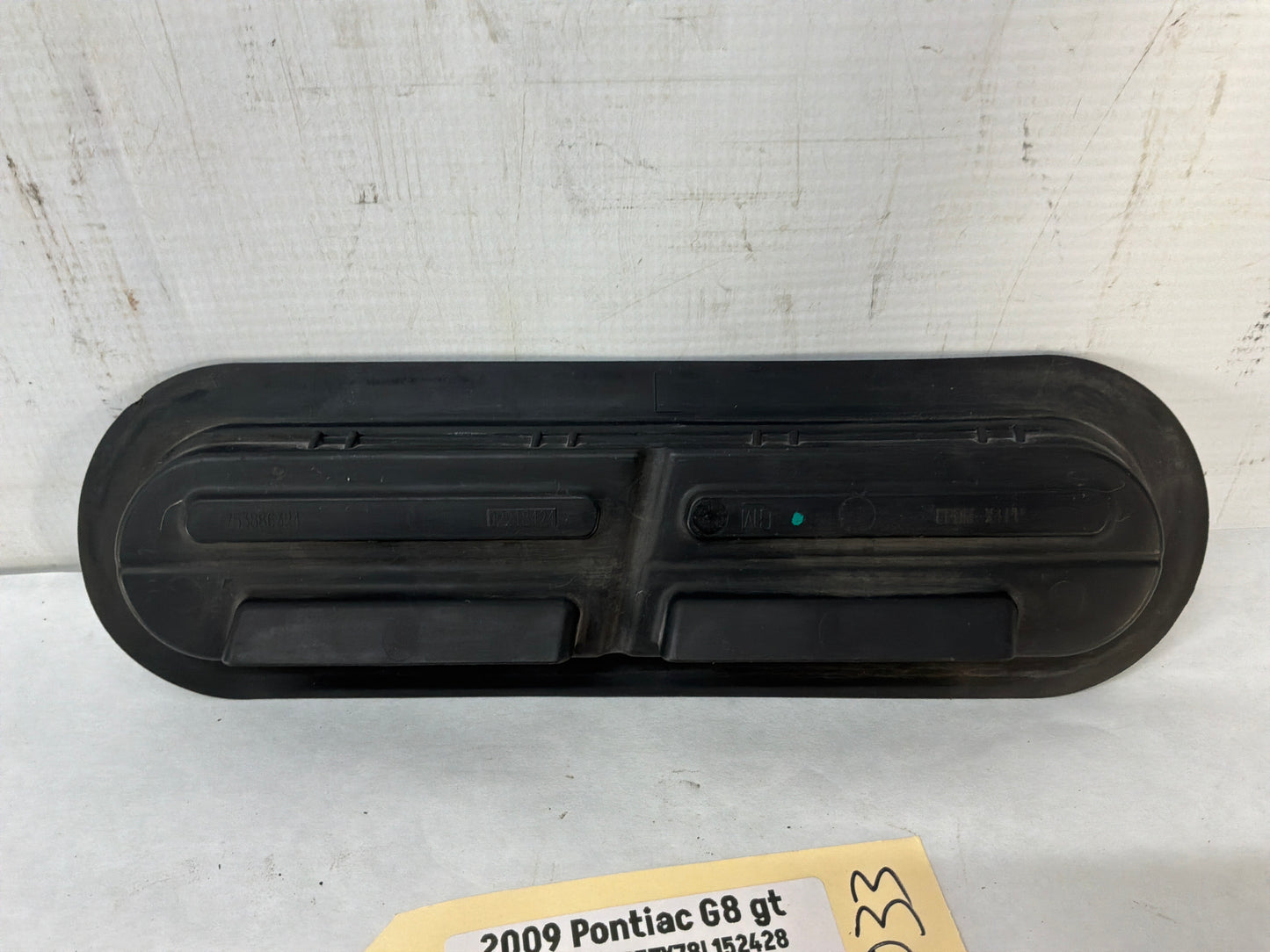 Lh Rubber vent - Day's Parts Yard
