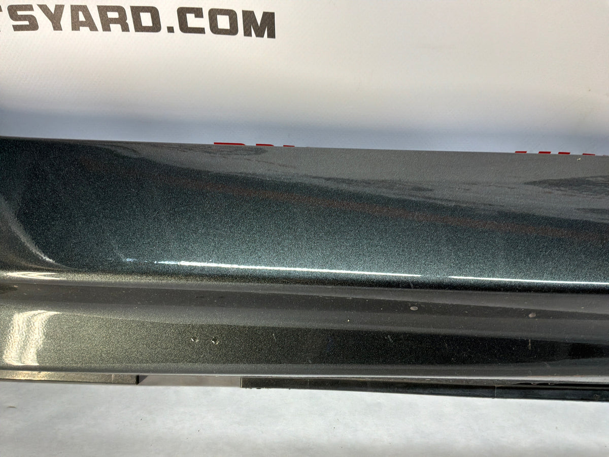2017 Chevy SS Sedan RH Passenger Rocker Molding Side Skirt Panel Trim Gray OEM
