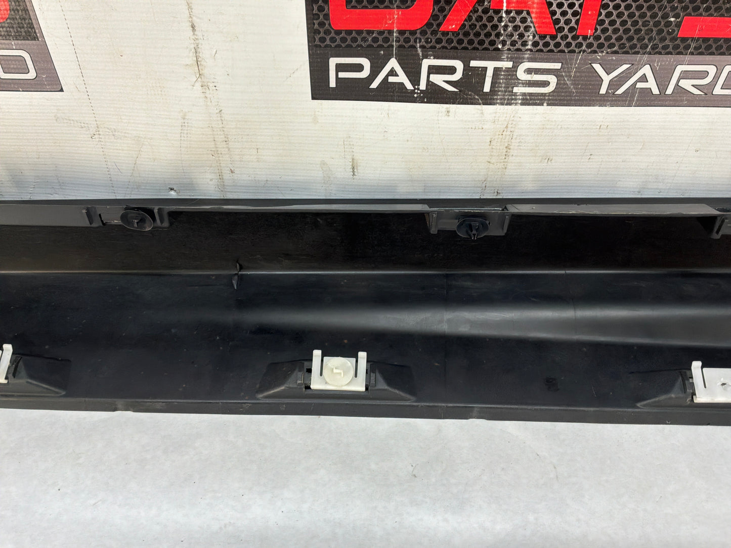 2008 Pontiac G8 GT RH Passenger Rocker Molding Side Skirt Panel Trim Black OEM