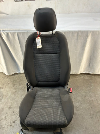 Front seats - Day's Parts Yard