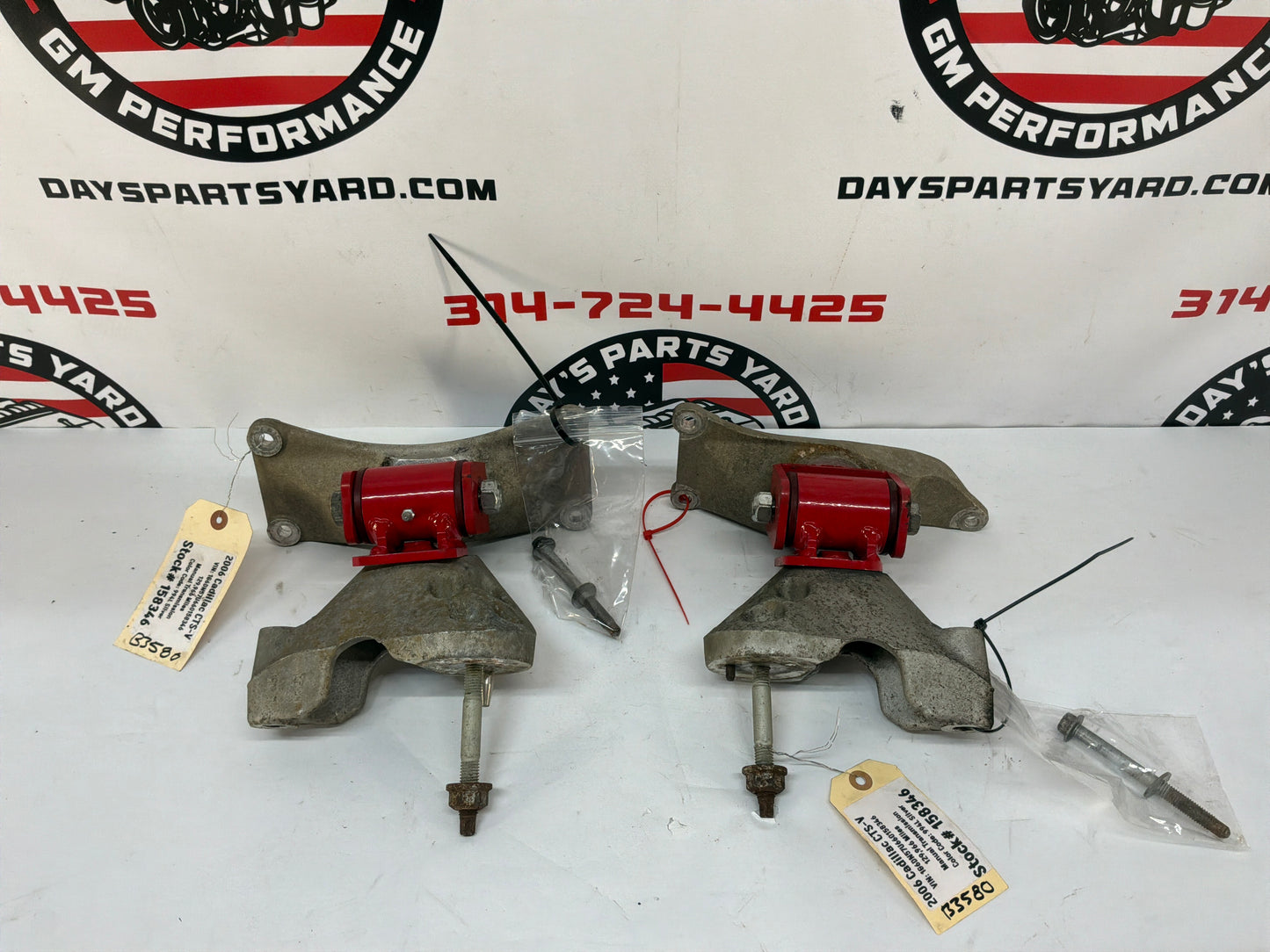 2006 Cadillac CTS-V RH & LH Engine Mounting Brackets OEM