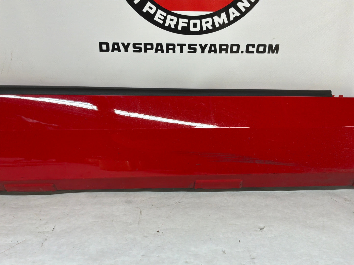 2013 Chevy Camaro 1LE RH Passenger Rocker Molding Side Skirt Panel Red OEM