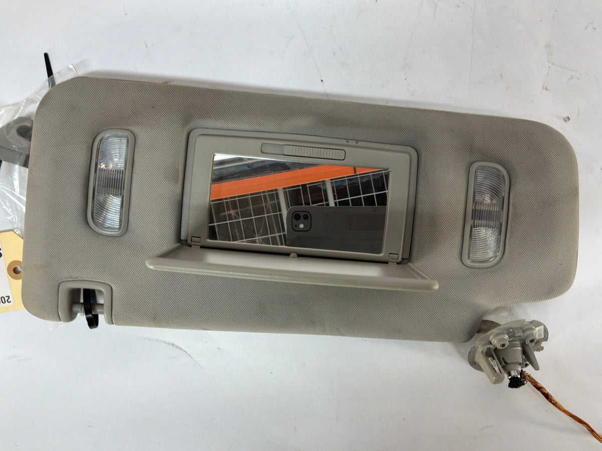2009 Cadillac CTS-V RH & LH Sunvisor Sun Visor Shade Set w/ Clips OEM Light Titanum