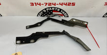 2006 Pontiac GTO RH & LH Hood Hinges Set OEM