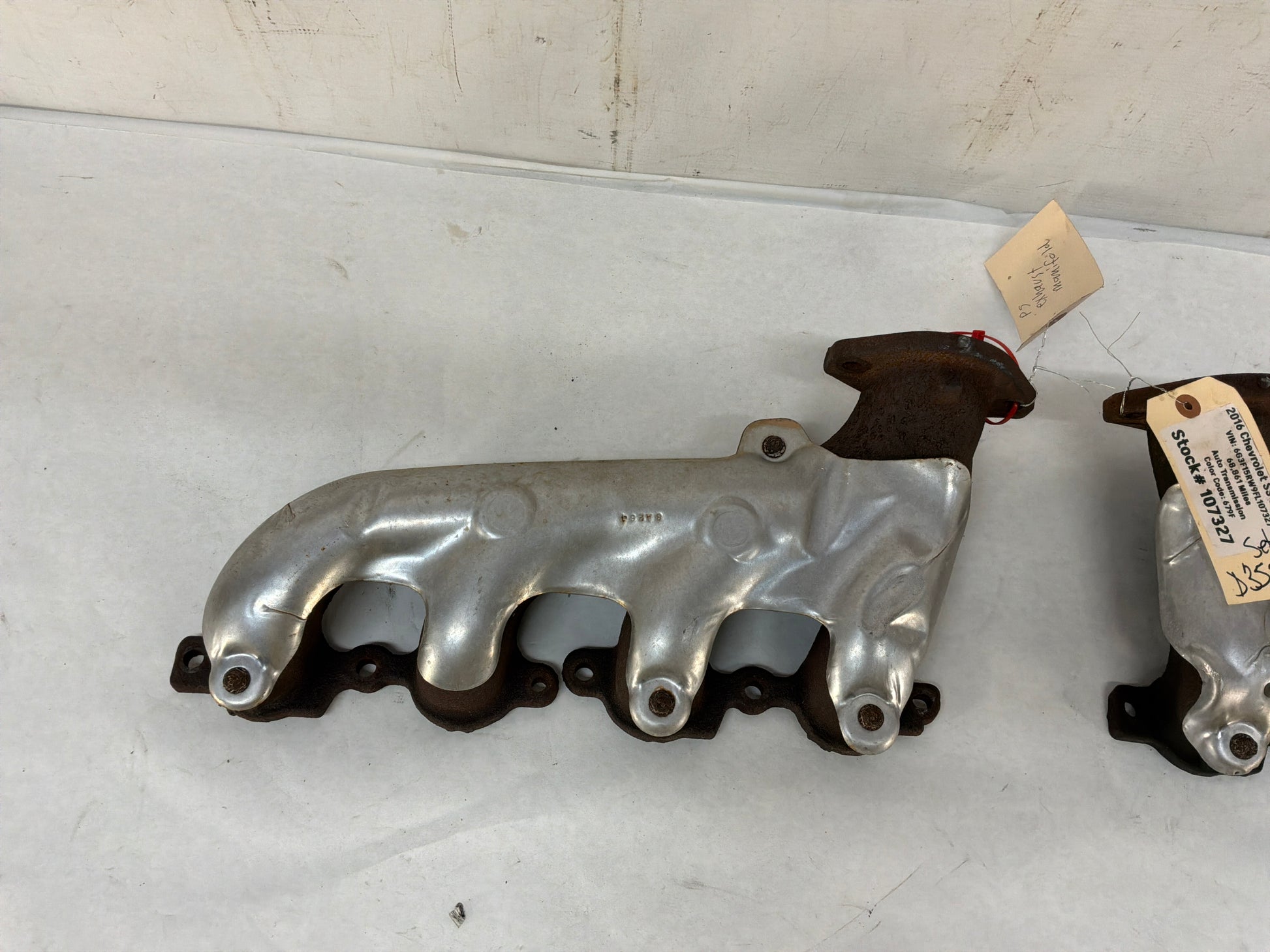 Exhaust manifold - Day's Parts Yard