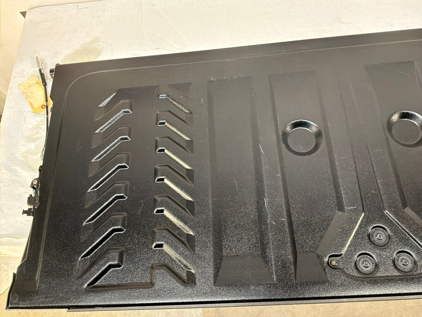 2002 Cadillac Escalade EXT Tailgate Tail Gate OEM