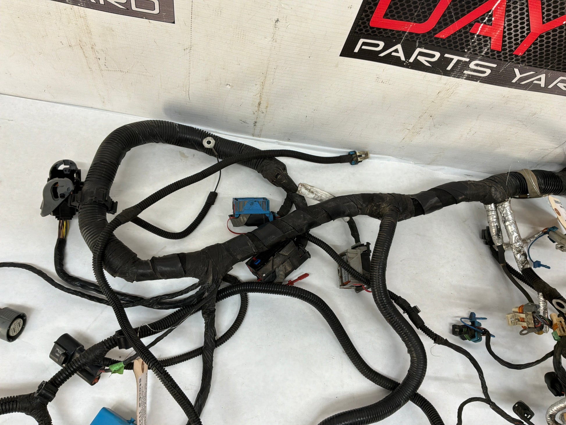 Engine wire harness - Day's Parts Yard