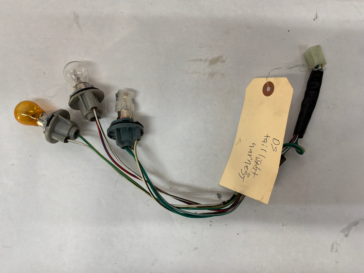 2004 Pontiac GTO RH & LH Taillight Tail Light Wire Wiring Harness Sockets OEM