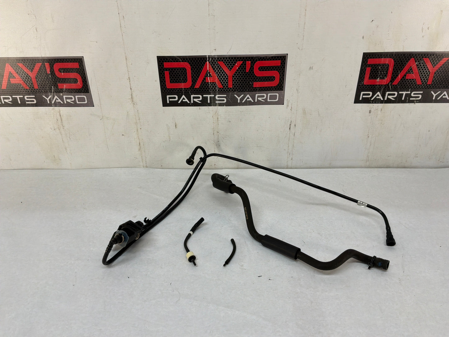 2006 Pontiac GTO Intake Manifold EVAP PCV Purge Valve Brake Booster Vacuum Hose Line OEM