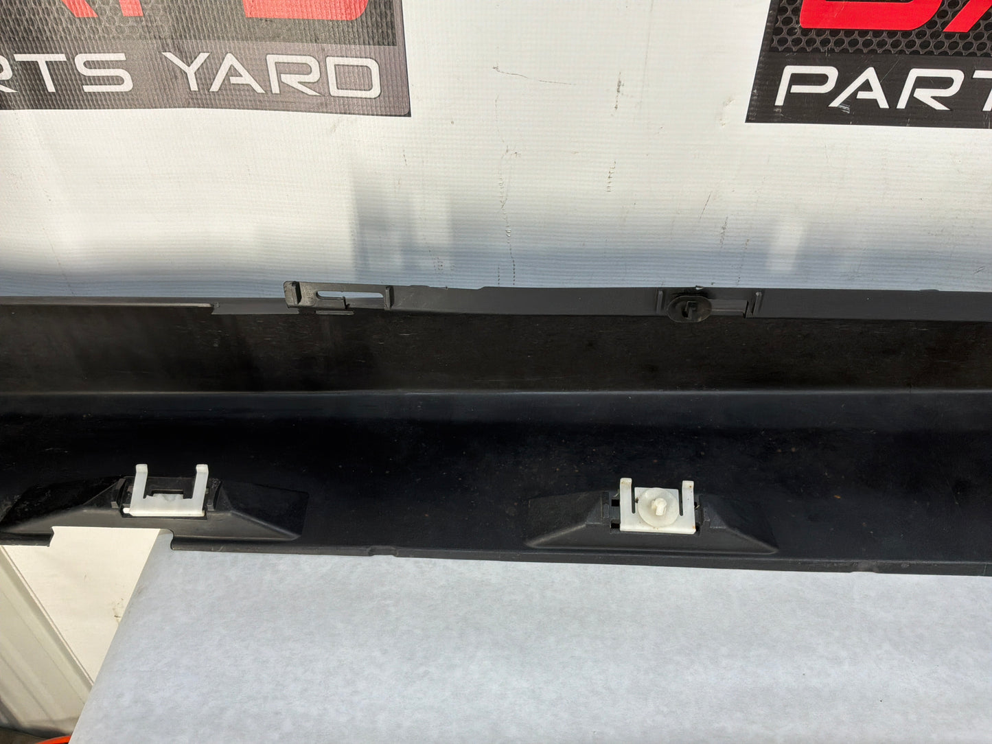 2008 Pontiac G8 GT RH Passenger Rocker Molding Side Skirt Panel Trim Black OEM