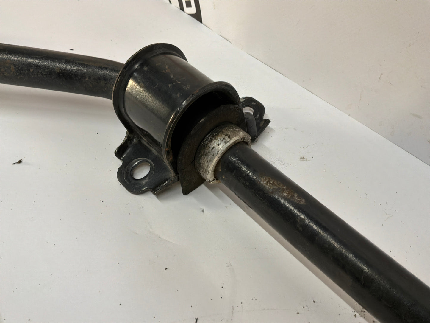 2006 Cadillac CTS-V Front Suspension Stabilizer Sway Bar OEM