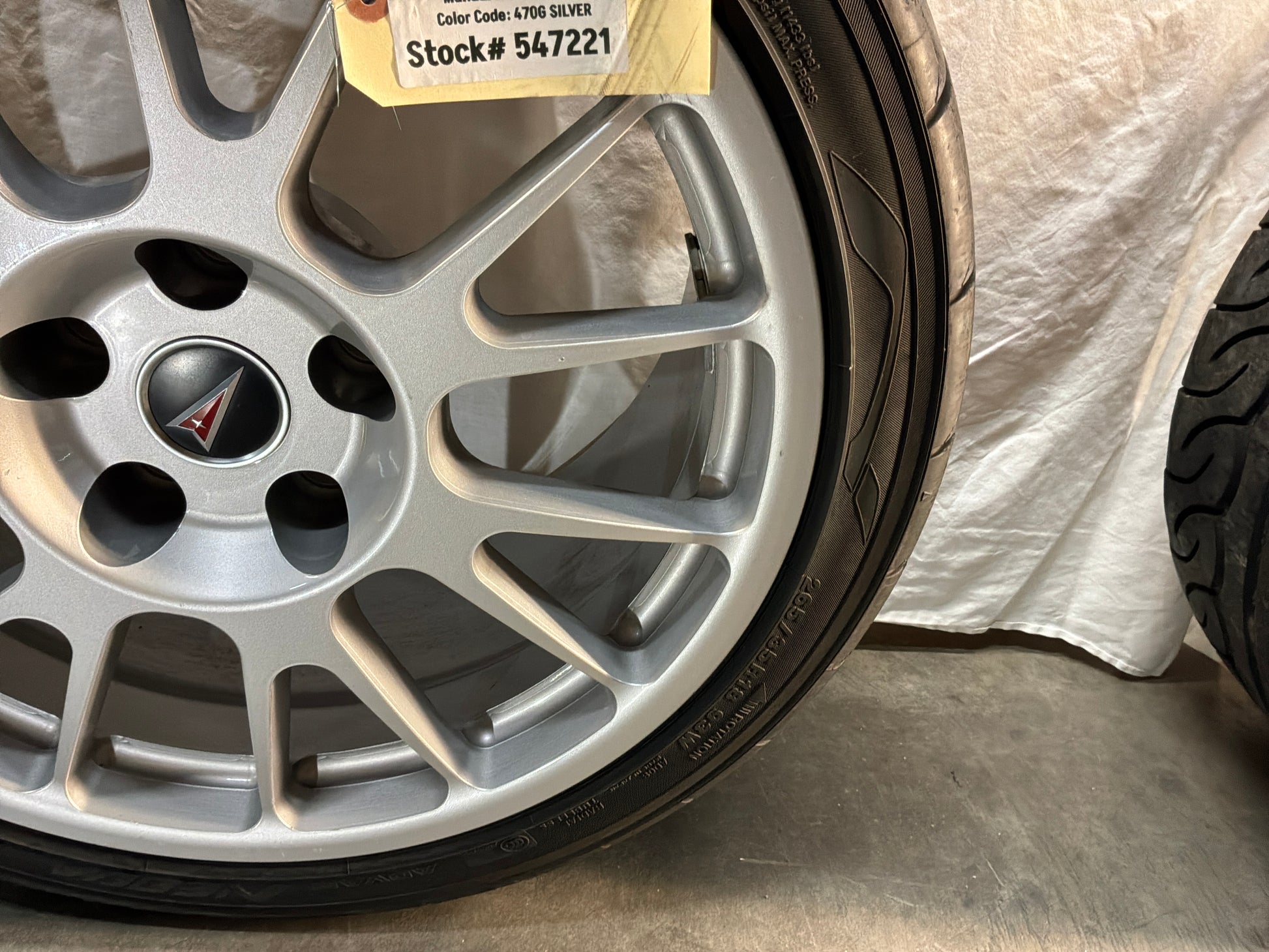 Wheel and tires - Day's Parts Yard