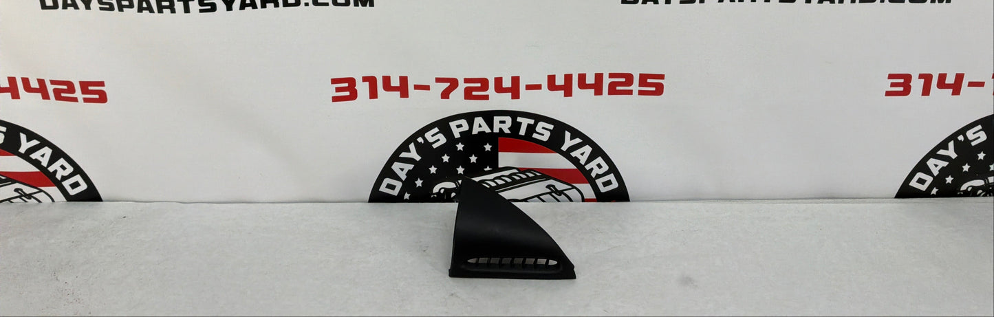 2006 Pontiac GTO RH Passenger Defrost Trim Door Vent Triangle OEM