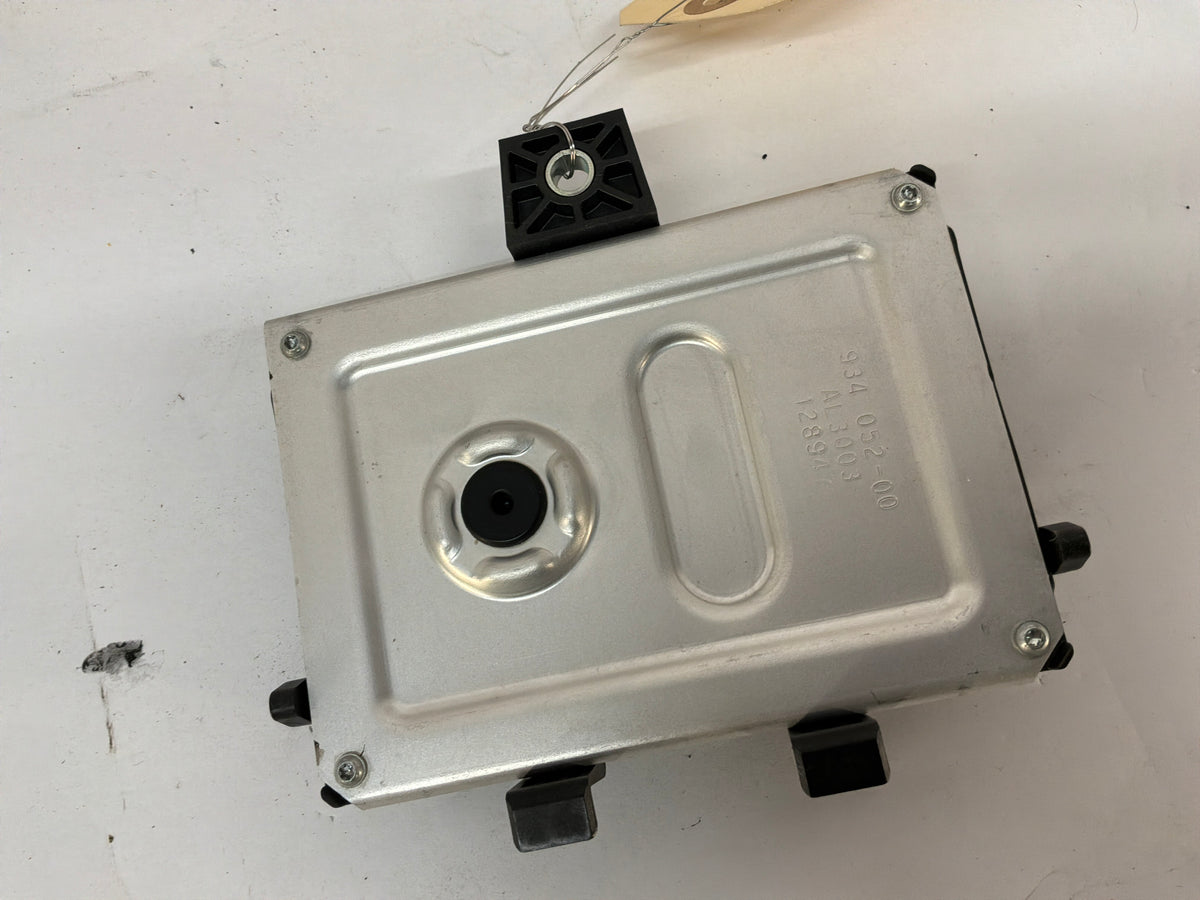 2014 Chevy Caprice PPV Fuel Pump Control Module OEM