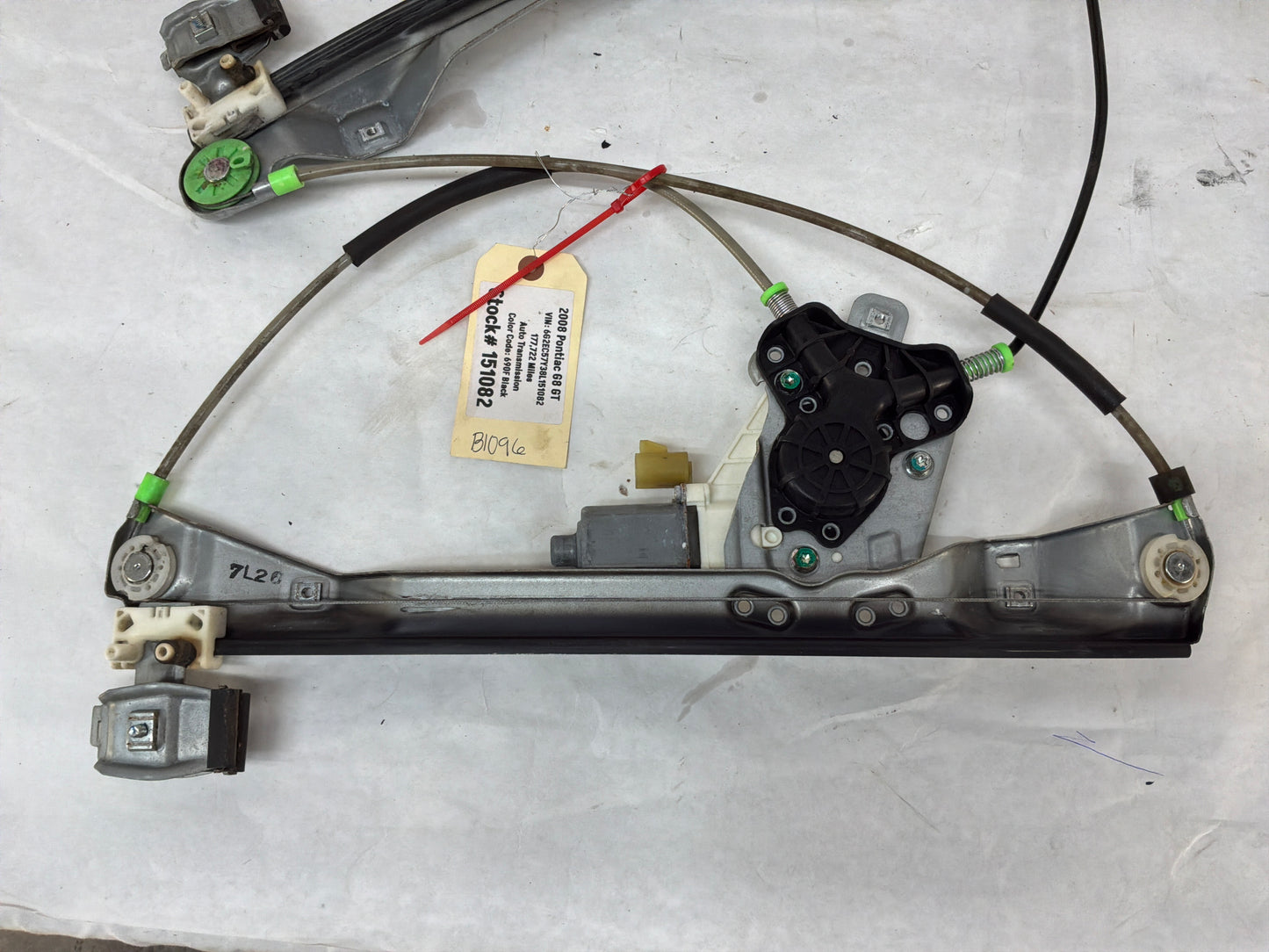 2008 Pontiac G8 GT RH Passenger Front Window Motor Regulator OEM