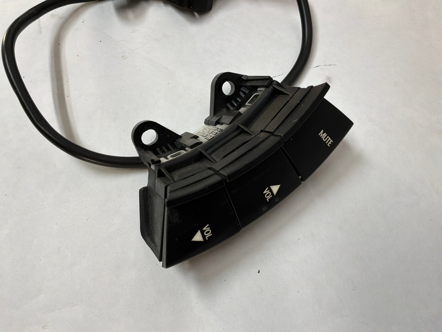 2004 Pontiac GTO Steering Wheel Radio Control Buttons Switches OEM