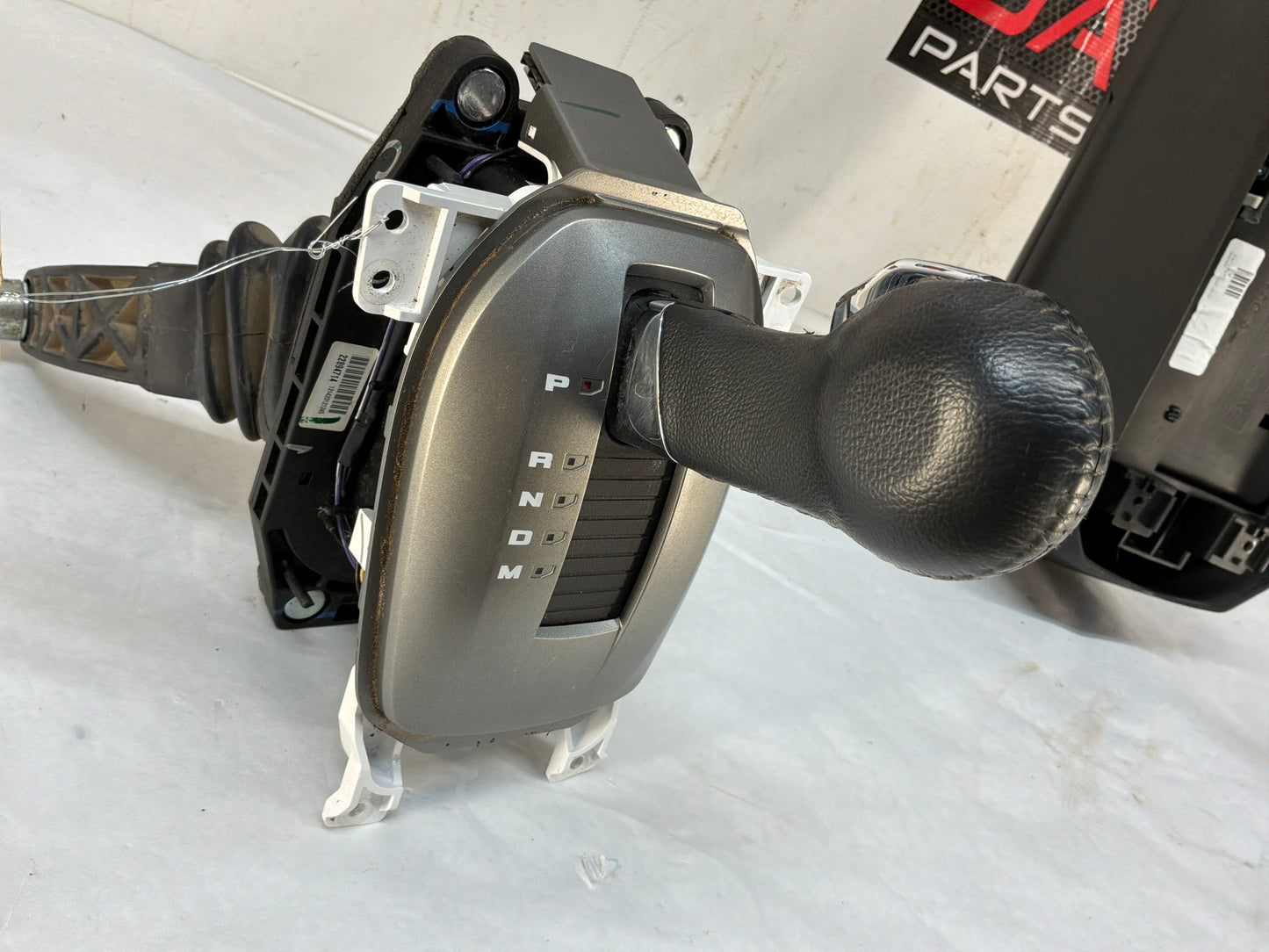 2013 Chevy Camaro SS Complete Center Console w/ Automatic Gear Selector Shifter OEM
