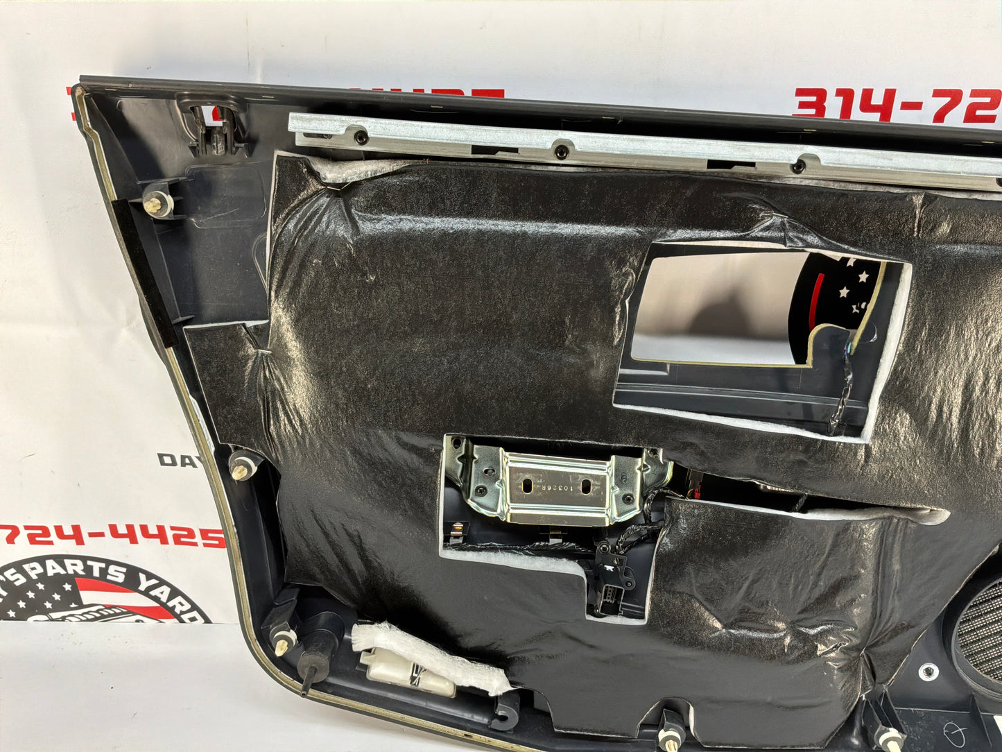 2006 Cadillac CTS-V RH Passenger Front Interior Door Panel OEM