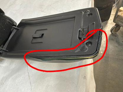 Center console - Day's Parts Yard