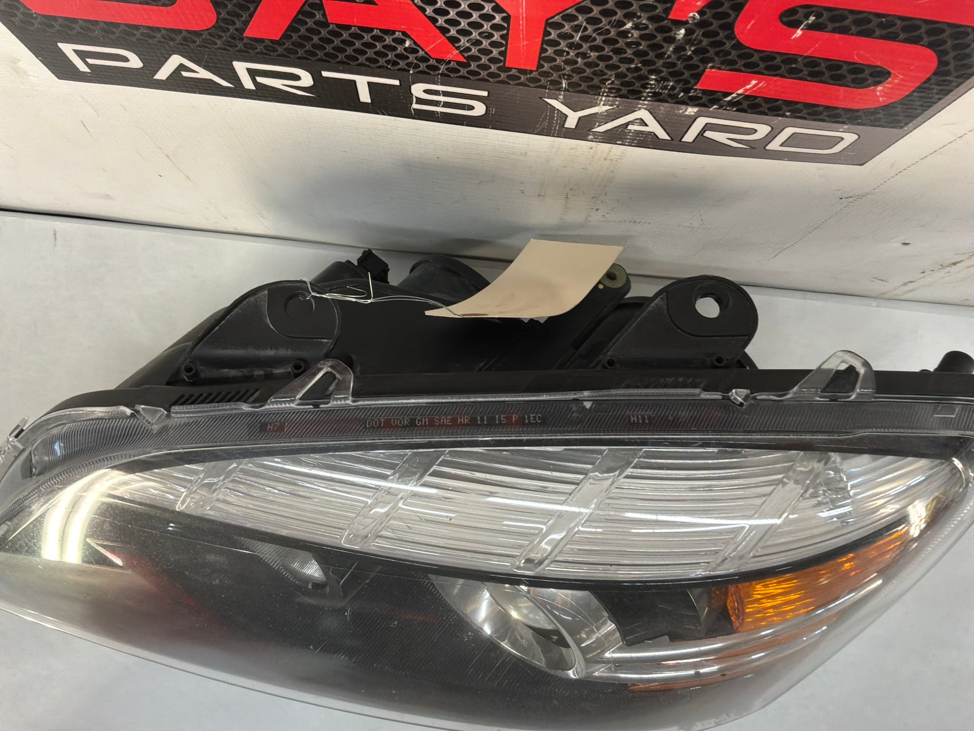 Lh headlight - Day's Parts Yard