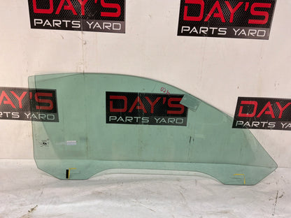 Rh front glass - Day's Parts Yard