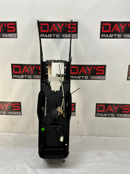 Center console - Day's Parts Yard