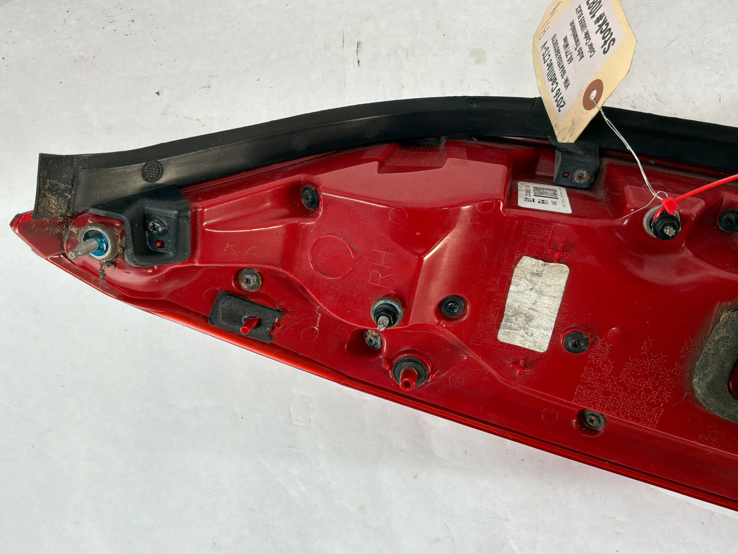 2016 Cadillac CTS-V RH Passenger Tail Light Taillight Stop Lamp OEM