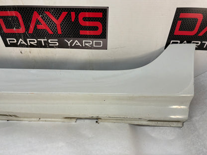 2008 Pontiac G8 Base LH Driver Rocker Molding Side Skirt Panel Trim White OEM