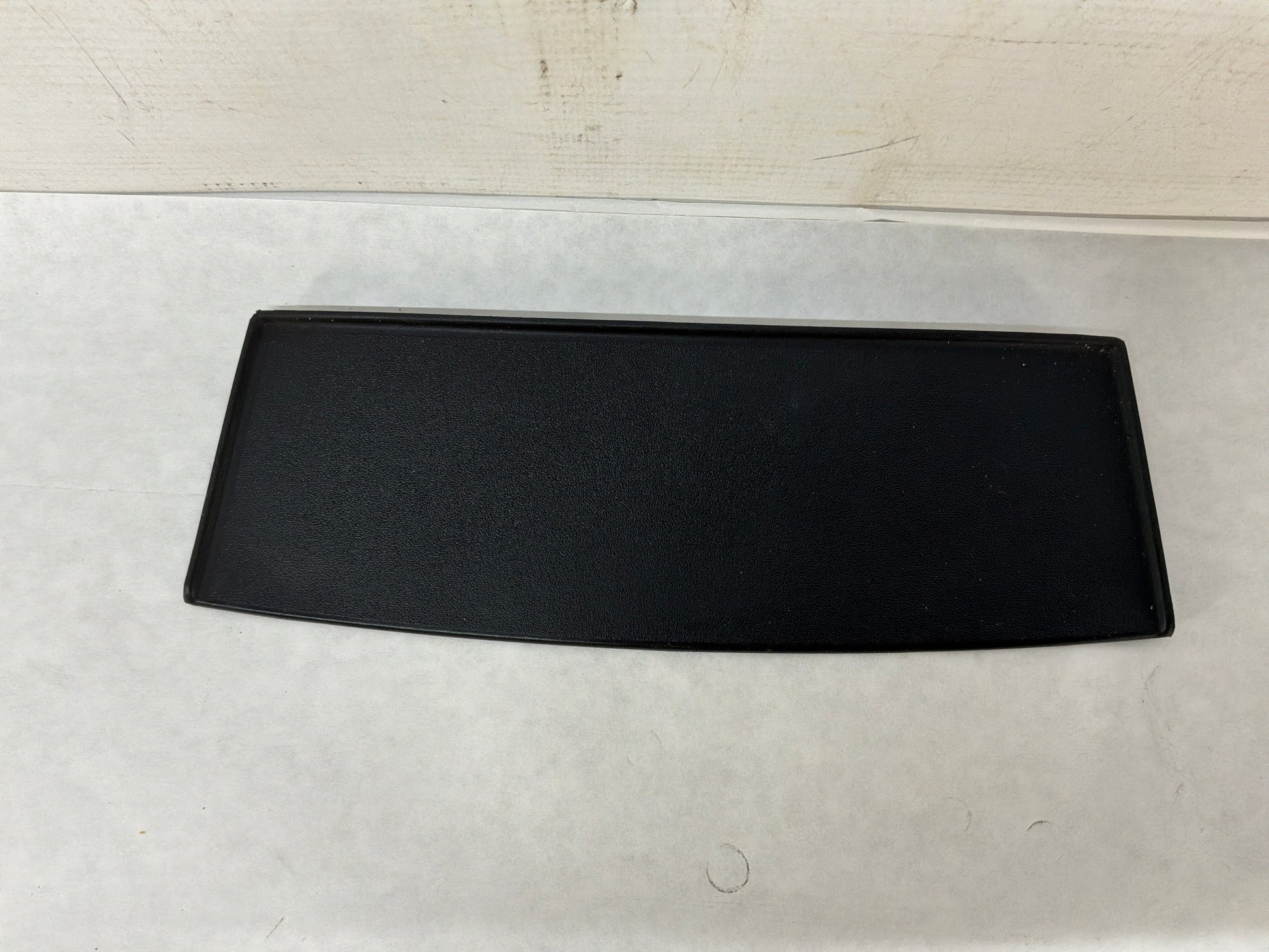 2009 Pontiac G8 GT Center Dash Radio Bezel Trim Molding Panel Speaker Grille OEM - Day's Parts Yard