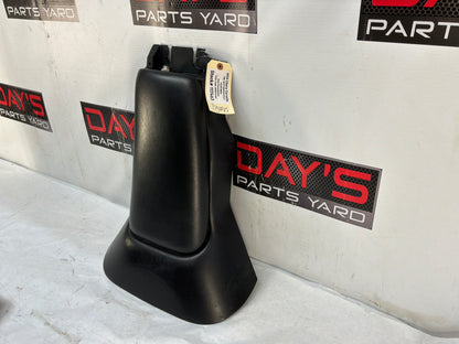 Center console - Day's Parts Yard
