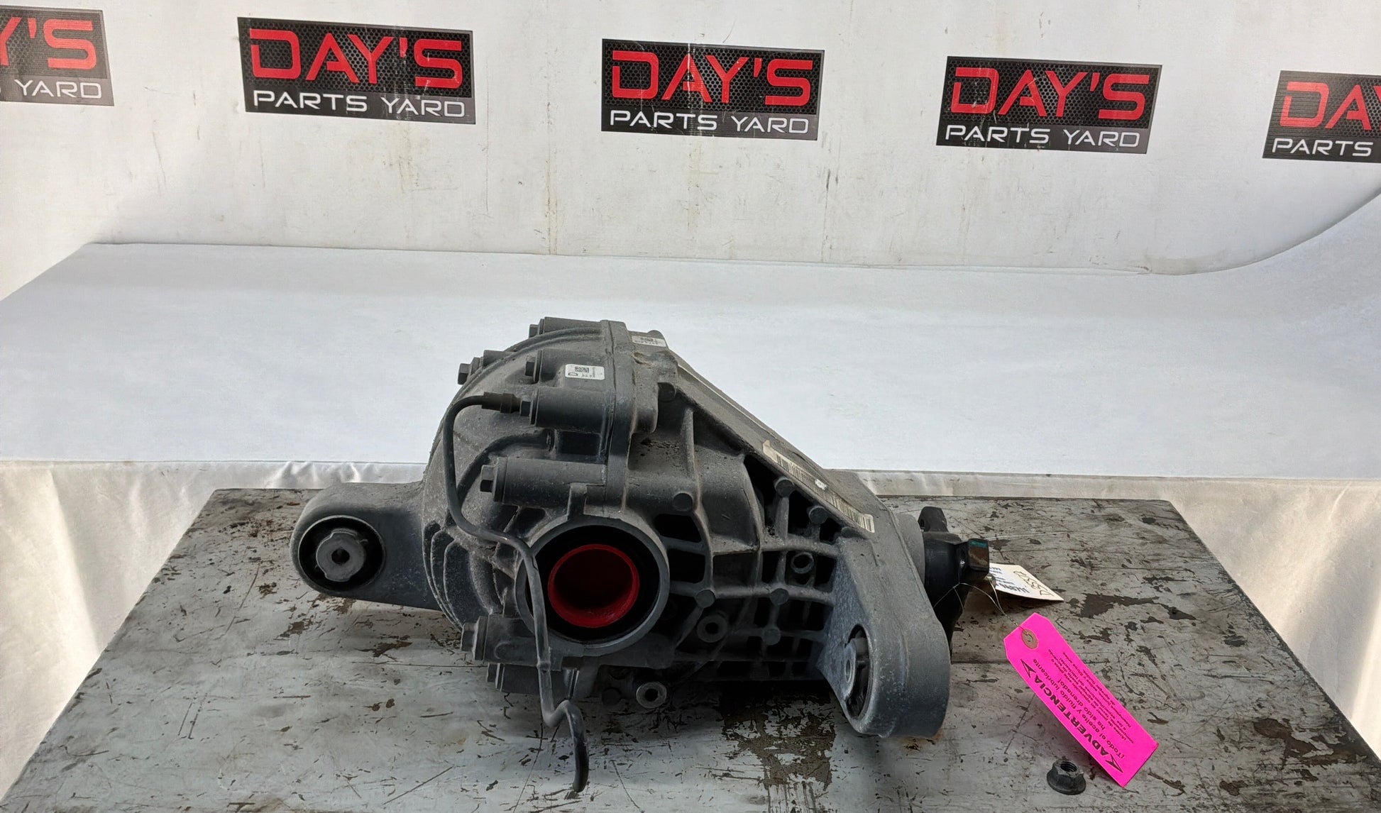 Rear differential - Day's Parts Yard