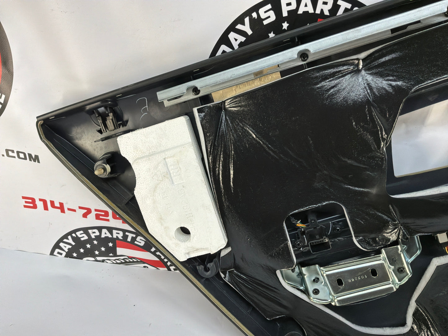 2006 Cadillac CTS-V RH Passenger Rear Interior Door Panel OEM