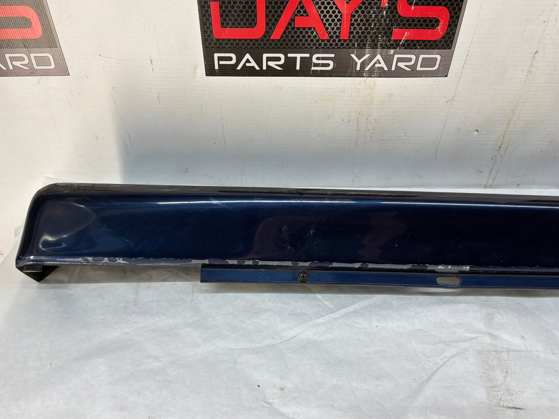 Rh rocker panel - Day's Parts Yard