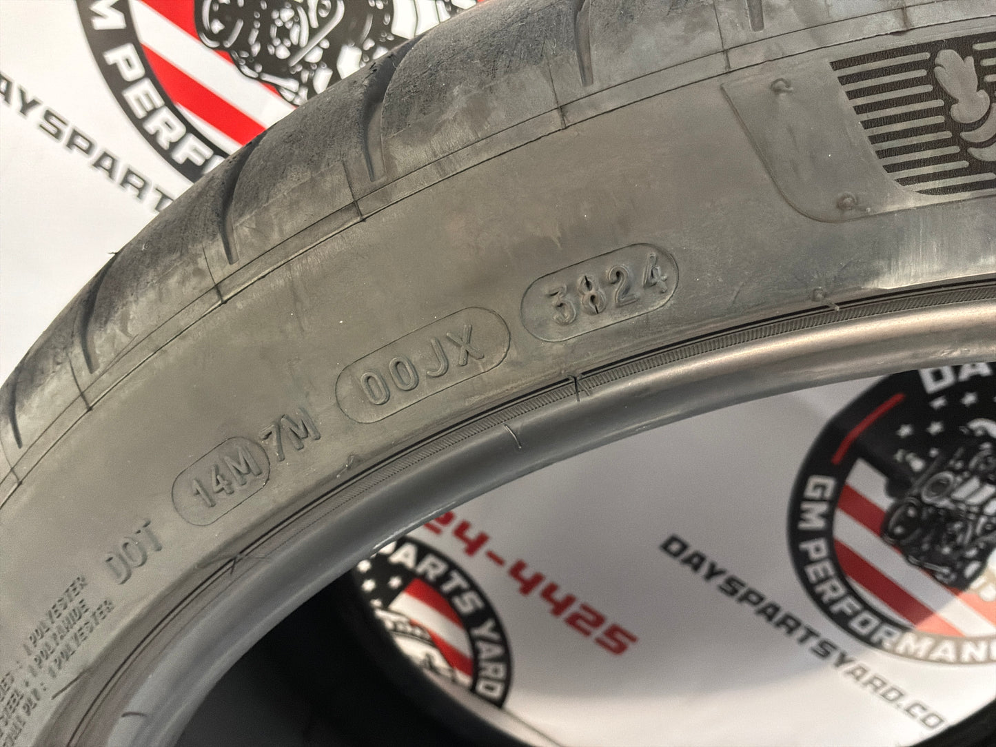 Michelin Pilot Sport 4 Season Tire 305/30/ZR19