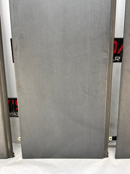 2012 Chevy Avalanche Bed Tonneau Cover 3 Panels OEM