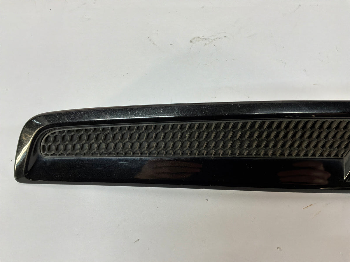 2017 Chevy SS Sedan RH & LH Fender Side Marker Lights Lamps Black Trim OEM