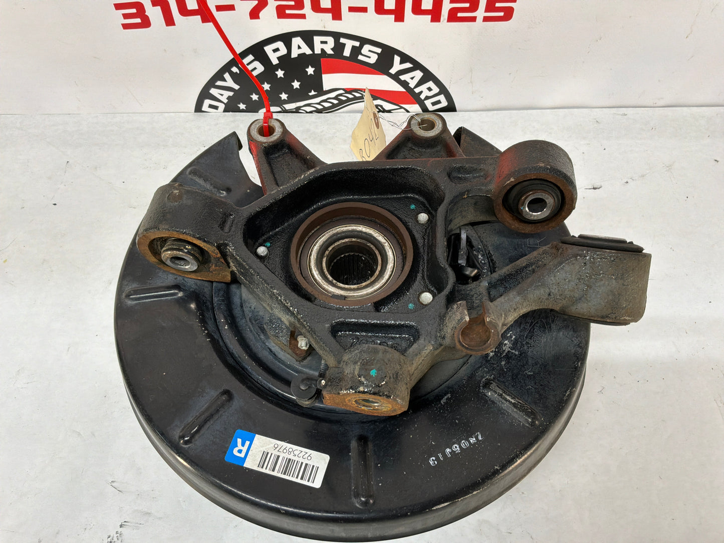 2014 Chevy SS Sedan RH Passenger Rear Suspension Spindle Hub Knuckle Wheel Bearing OEM