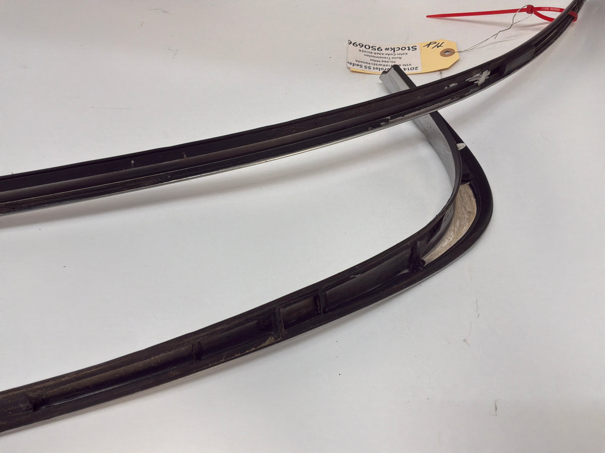 2014 Chevy SS Sedan RH & LH Door Opening Roof Top Frame Reveal Trim Molding OEM